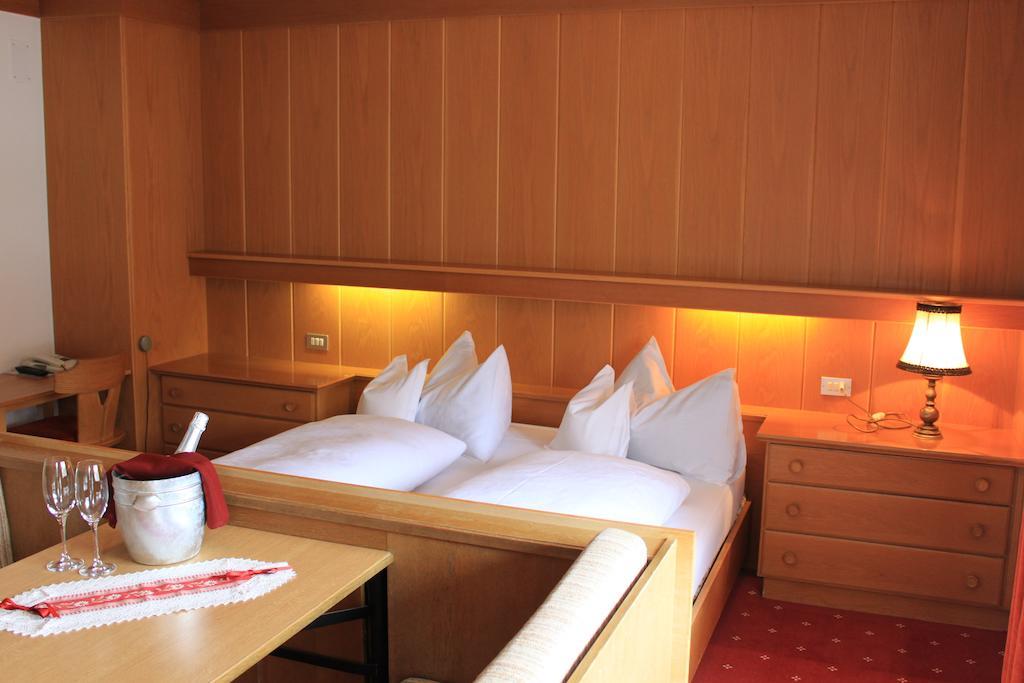 Albergo Alisander Corvara In Badia Room photo