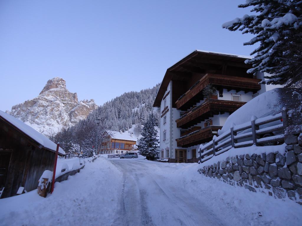 Albergo Alisander Corvara In Badia Exterior photo